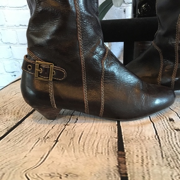 Naughty Monkey Women's Kryptonite Boot - Size: (8.5) Pre-Owned - Picture 2 of 14